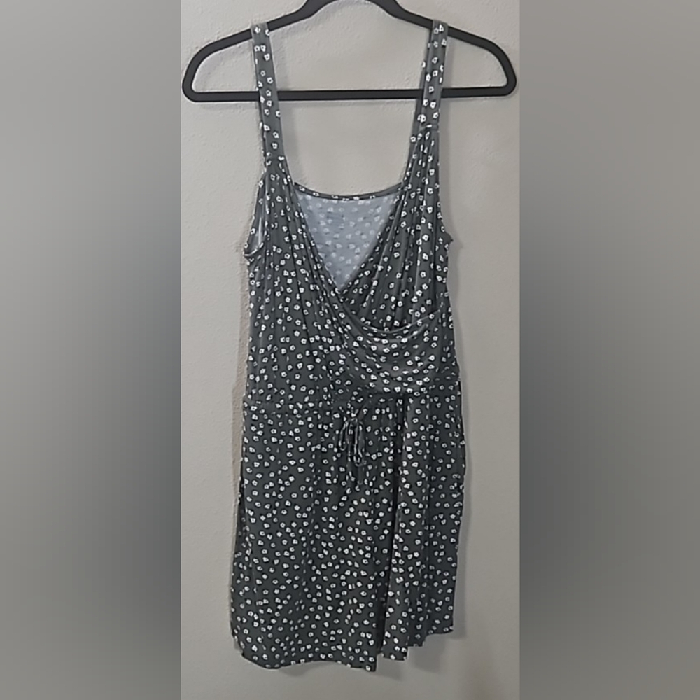 Market and Spruce Army Green Floral Knit Romper Size Large